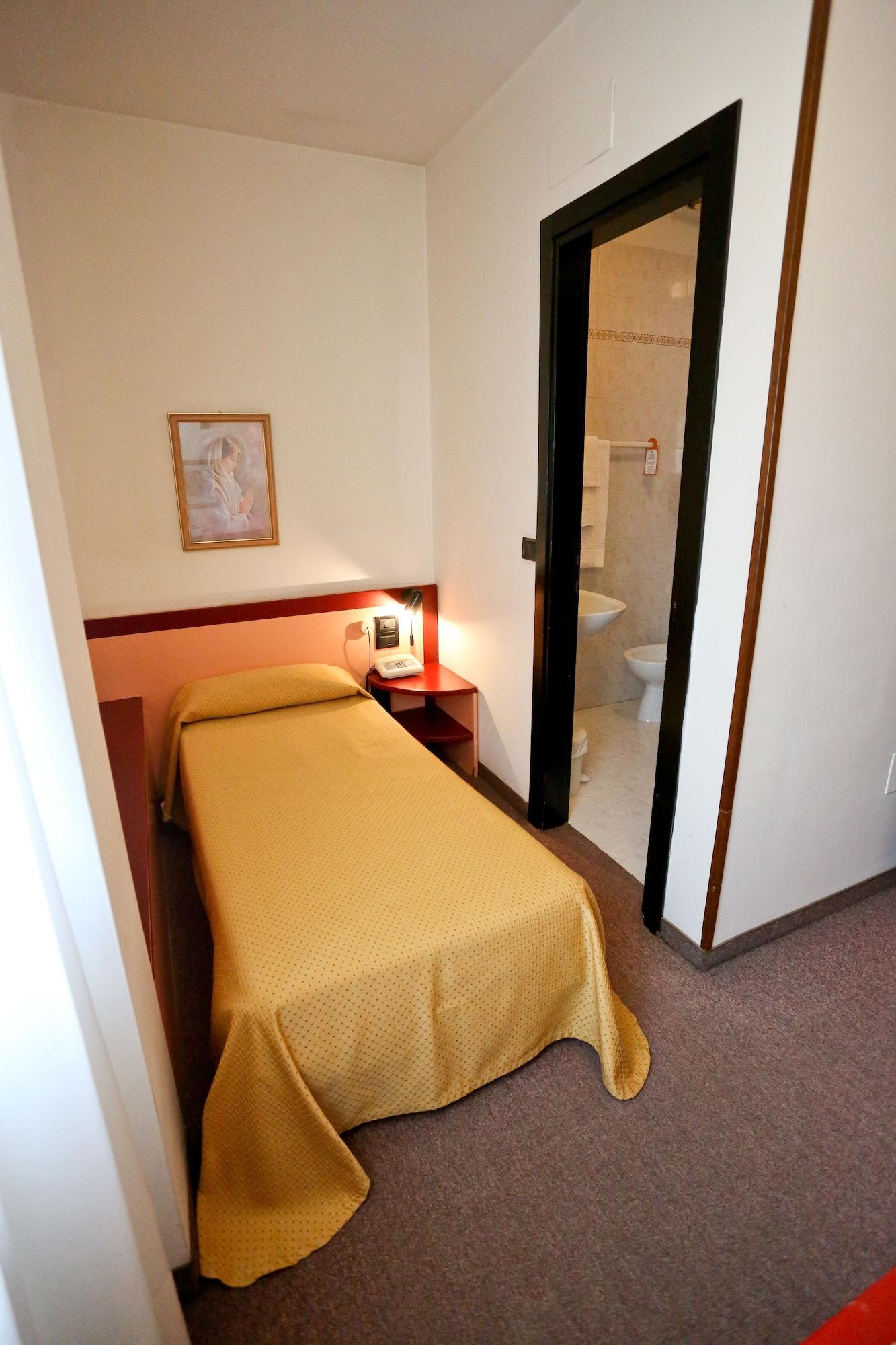 Hotel Due Ragni วีญอร์บา ภายนอก รูปภาพ