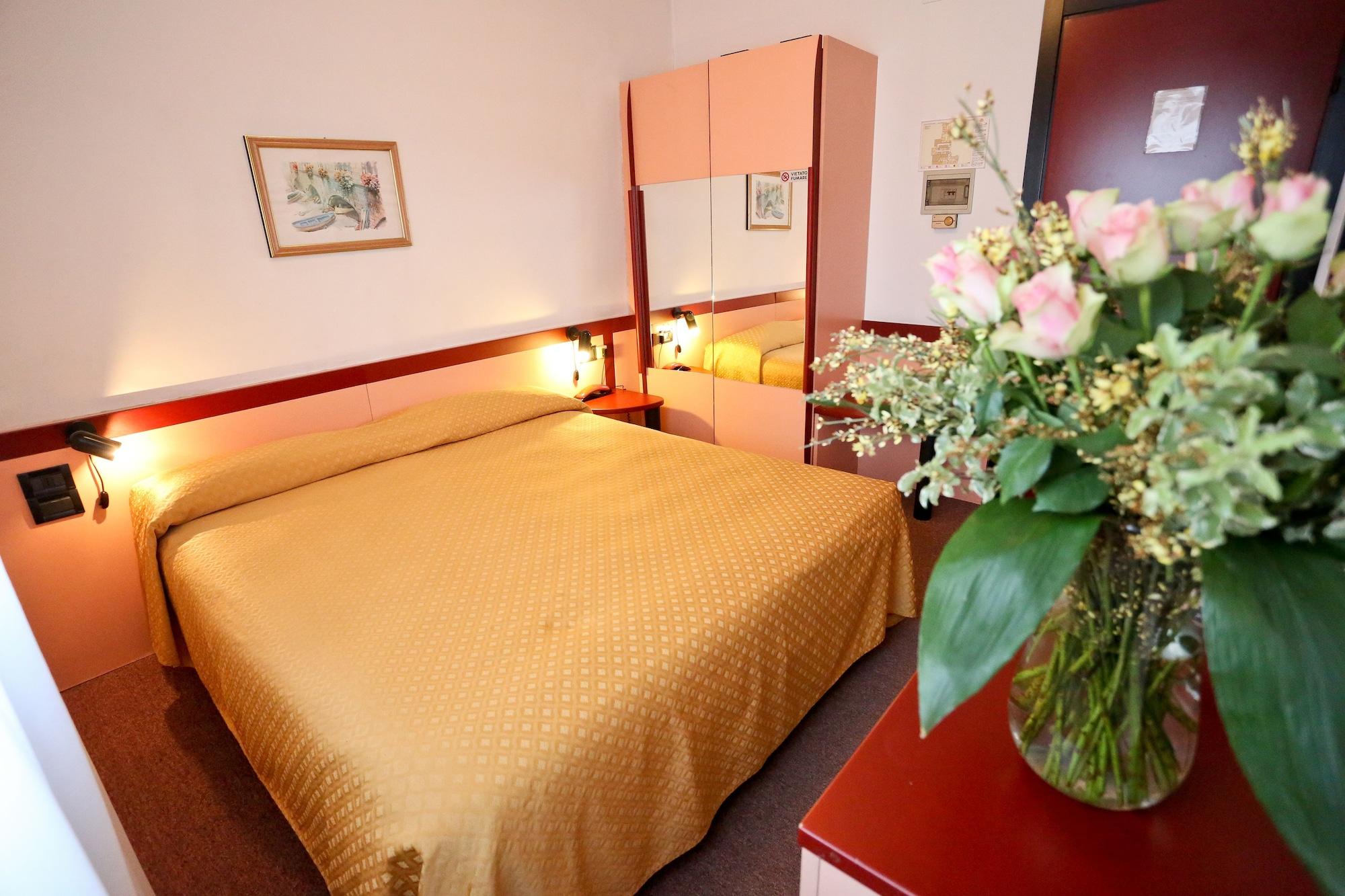 Hotel Due Ragni วีญอร์บา ภายนอก รูปภาพ