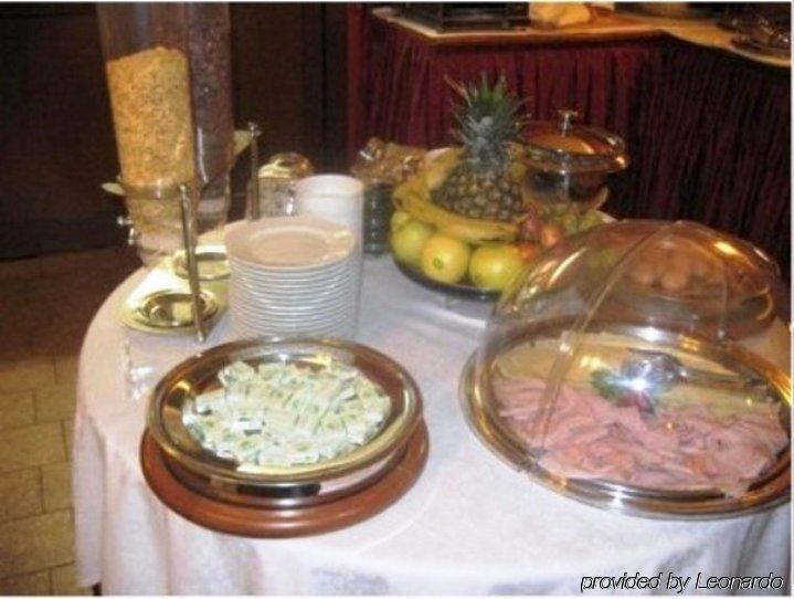 Hotel Due Ragni วีญอร์บา ภายนอก รูปภาพ