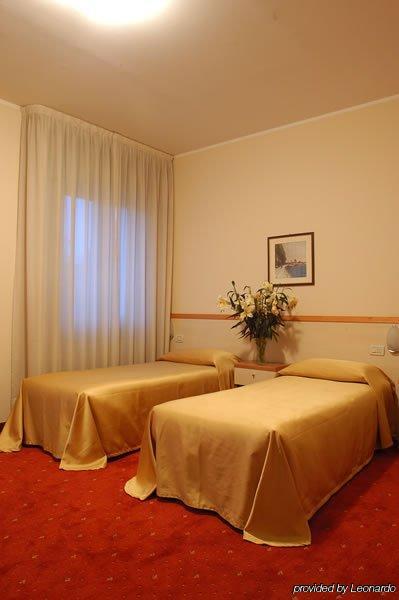 Hotel Due Ragni วีญอร์บา ห้อง รูปภาพ